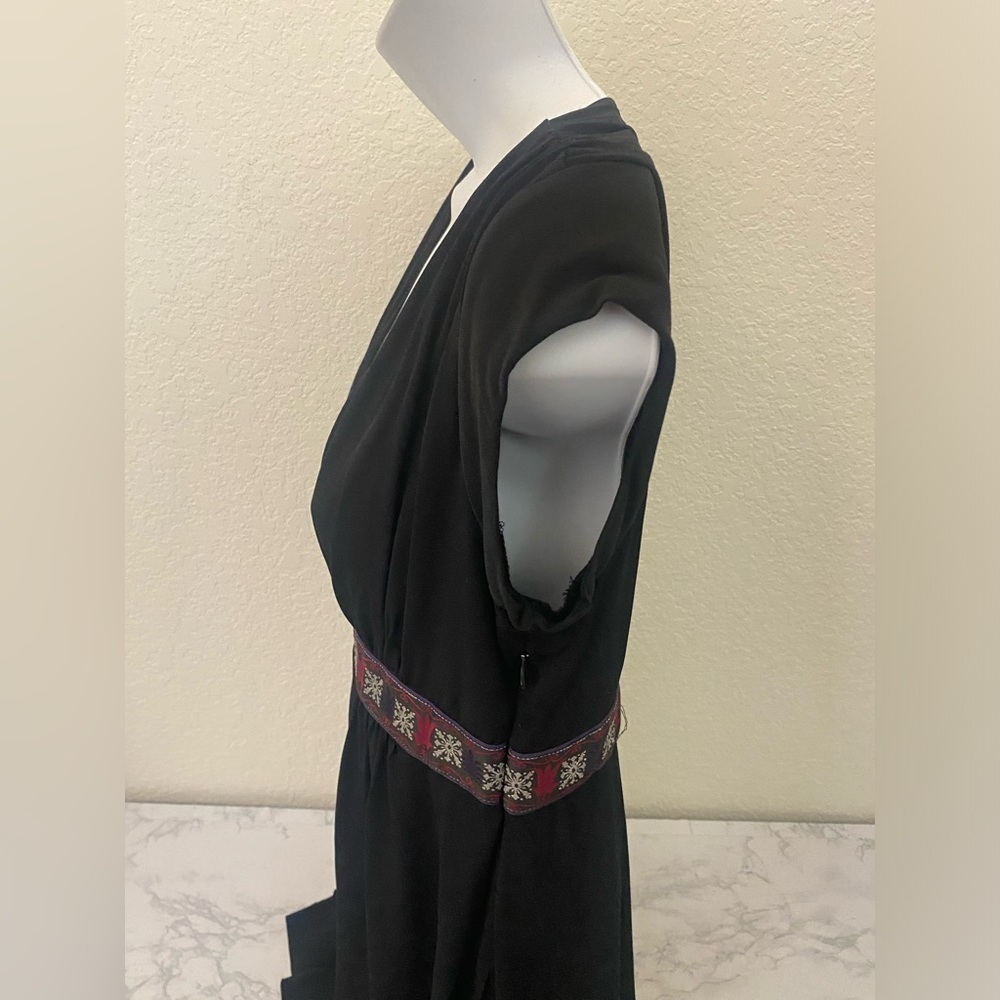 NWT Nicole Miller Women's Size 6 Black Sleeveless V Neck Shift LBD Side Zip - Picture 3 of 9